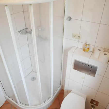 Bernsteinhaus 3 Mit 2 Balkonen & Kamin * Кёльпинзе